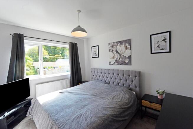 3 bed Semi-Detached for sale Image 8