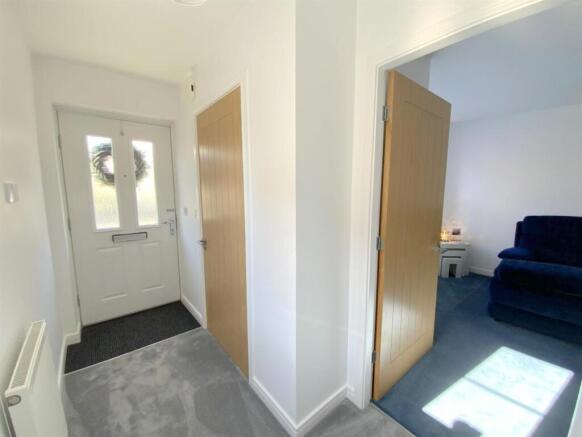 Mellor Way, New Waltham, Grimsby photo 4