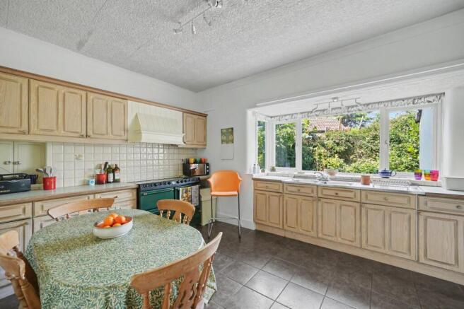 4 bed Detached for sale Image 12