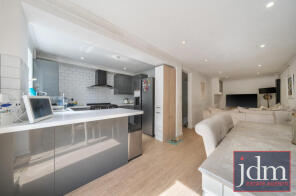 39, Southlands Grove, Bickley, Bromley BR1 2DA