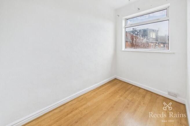 2 bed Terraced to rent Image 9