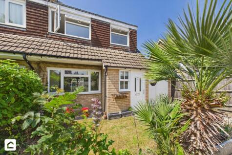 Oak Farm Gardens, Headcorn, Ashford, TN27