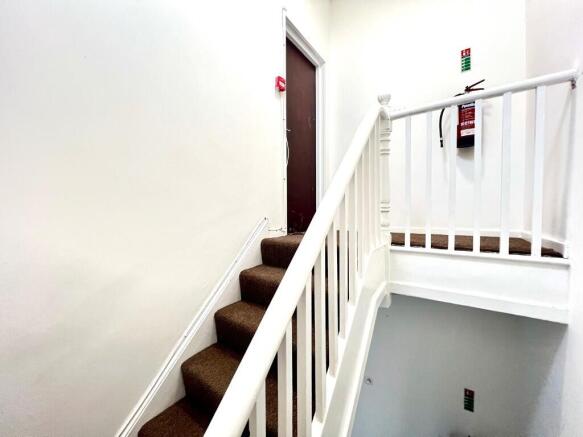 1 bed Flat to rent Image 7