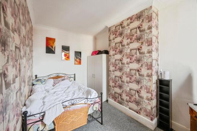 3 bed Terraced for sale Image 8