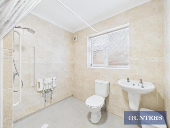2 bed Apartment for sale Image 10