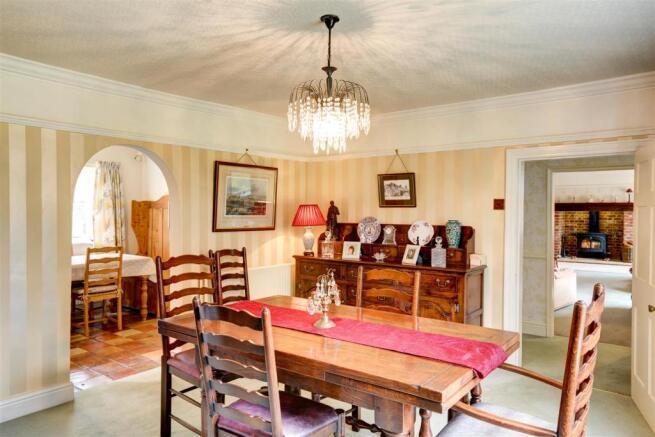 Dining Room 1.jpg