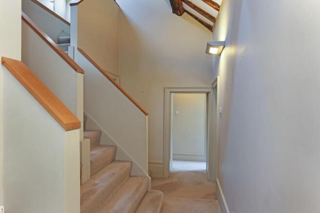 5 bed Semi-Detached for sale Image 11