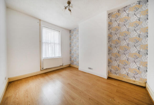 1446133-1-69de83b...