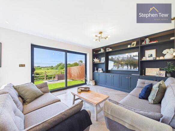 Open Plan Kitchen/Dining/Living Area