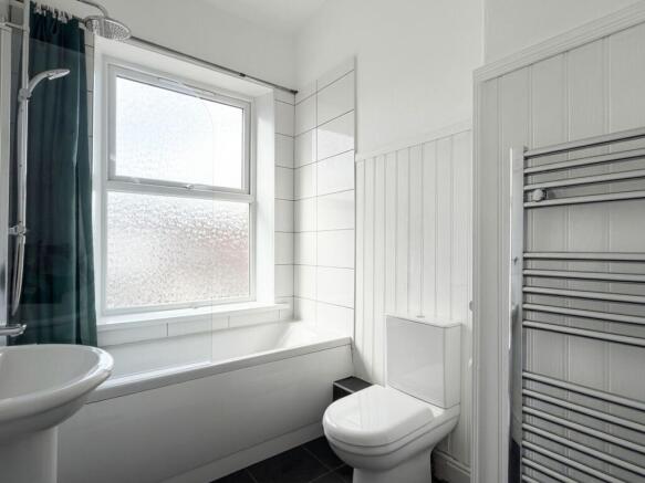 2 bed Terraced for sale Image 7