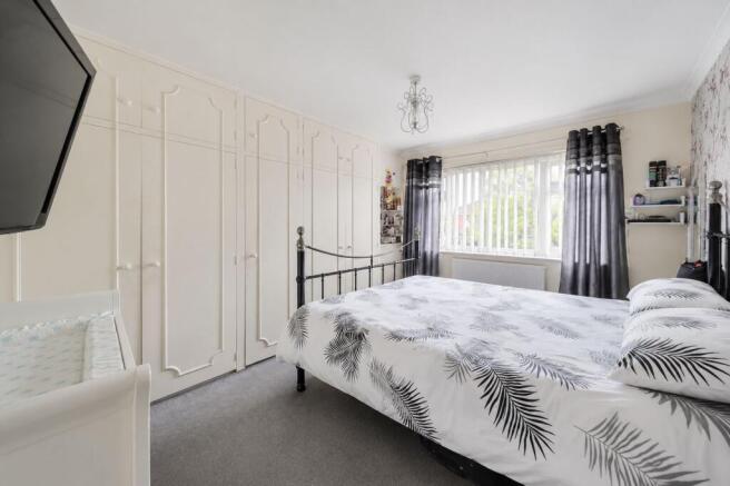 3 bed Semi-Detached for sale Image 7