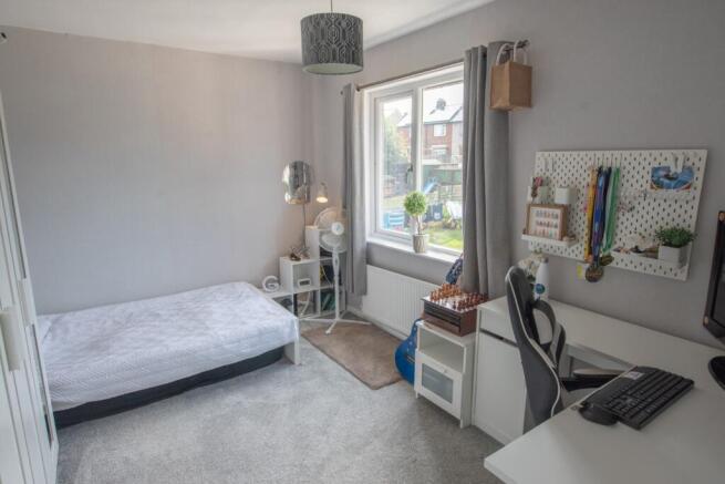 3 bed Terraced for sale Image 11