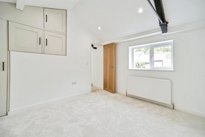 3 bed Cottage for sale Image 11