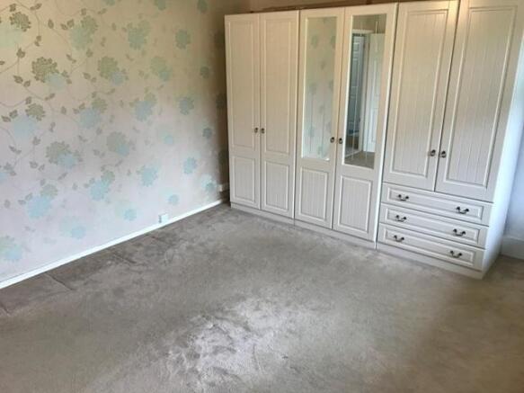 Bedroom 1 - View 2
