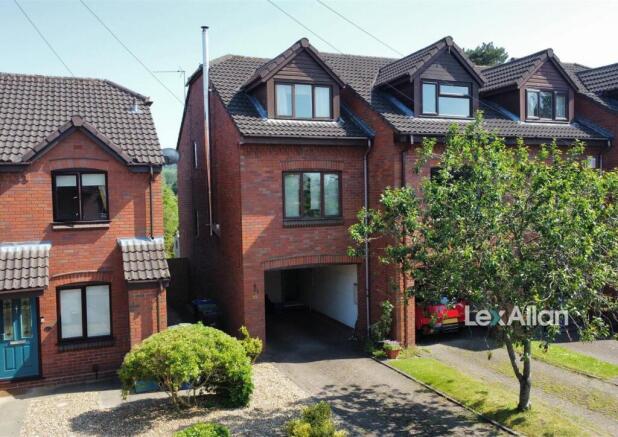 Crofters Close Stourbridge 2.jpg
