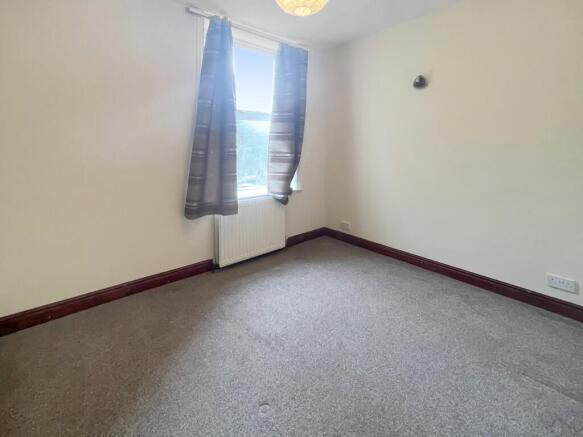 2 bed Apartment for sale Image 7