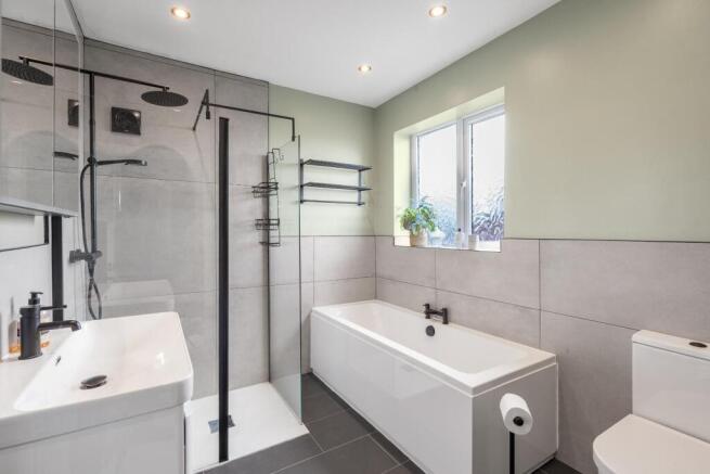 3 bed Semi-Detached for sale Image 4