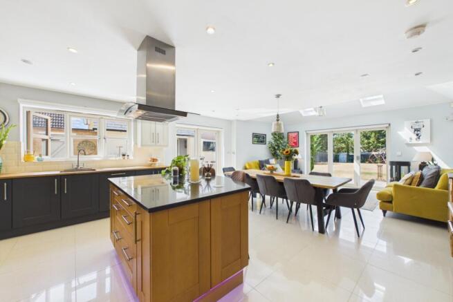 Kitchen / Family