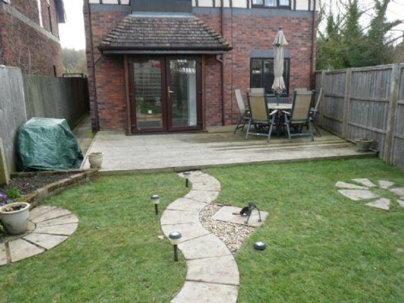Photo 10