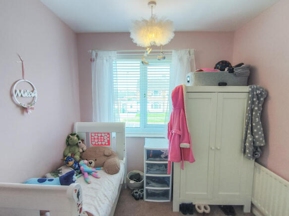 3 bed Semi-Detached for sale Image 10
