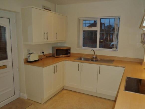 kitchen1.JPG