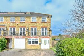 19, Chivenor Grove, Kingston Upon Thames KT2 5GE
