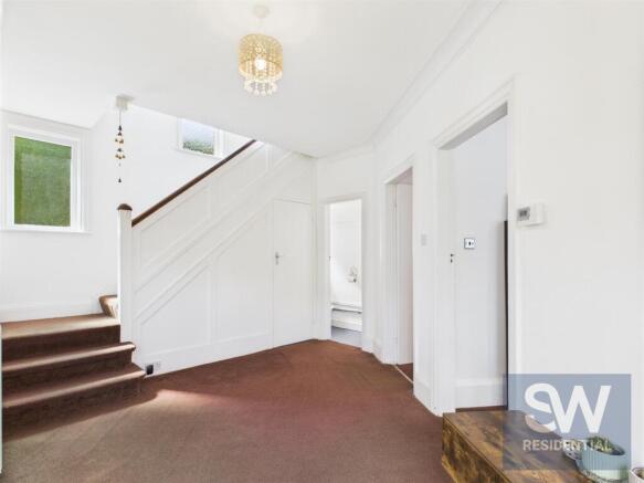 4 bed Detached for sale Image 6