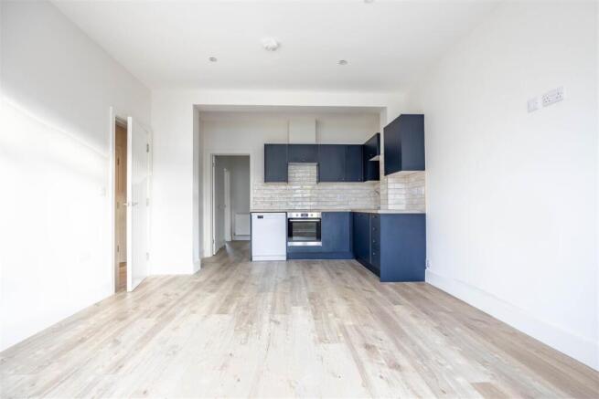 Lounge/Kitchen