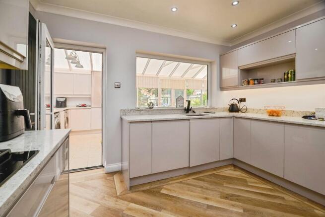 3 bed Detached Bungalow for sale Image 7