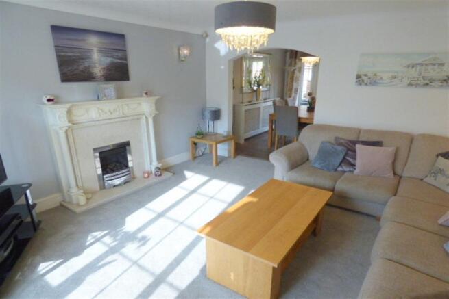 Lounge b