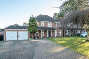 8, Knights Templar Way, High Wycombe HP11 1PY