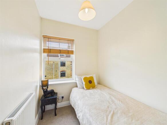 3 bed Mews for sale Image 9