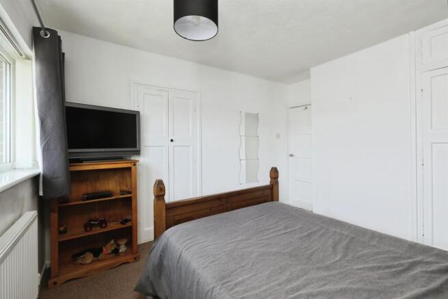 3 bed Semi-Detached for sale Image 11