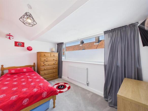 4 bed Cottage for sale Image 8