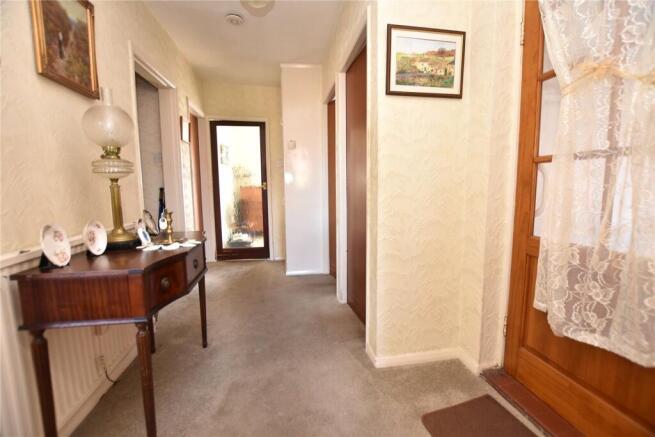 Whitkirk Close, Leeds, West Yorkshire photo 4