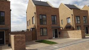 33, Castle Croft Drive, Sheffield S2 2BZ