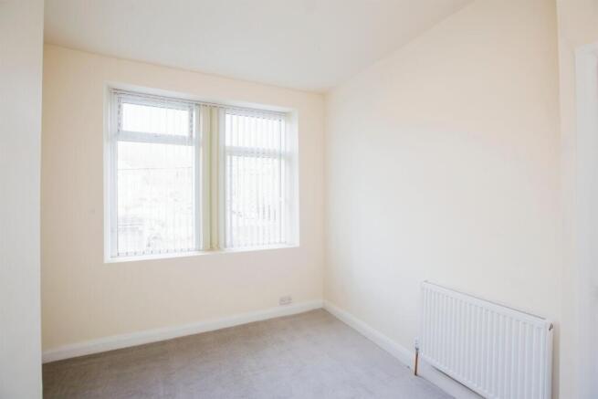 4 bed Terraced to rent Image 7