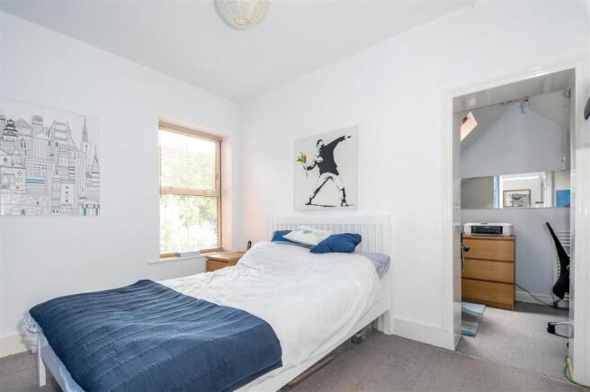BEDROOM 2