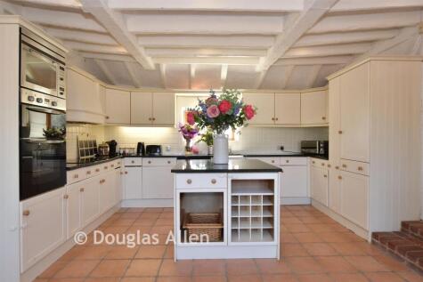 Ashwells Road, Pilgrims Hatch, Brentwood, Essex