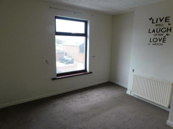 BEDROOM 2