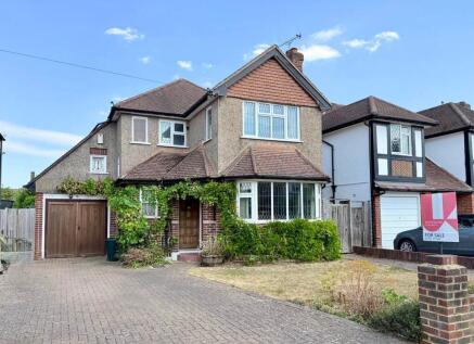 Broadhurst, Ashtead, KT21