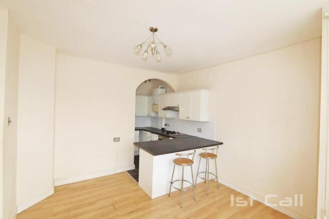 Open Plan Lounge/ Kitchen