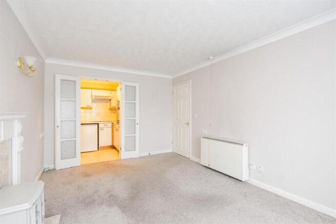 Flat 9 Aynsley Court_3.jpg