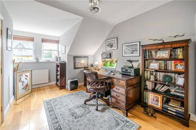 2 bed Penthouse for sale Image 5