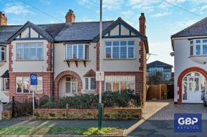 15, The Drive, Harold Wood, Romford RM3 0DU