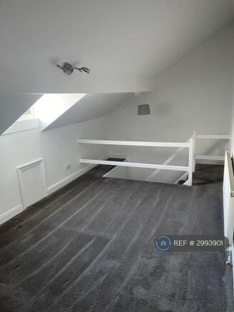 1 bed Flat to rent Image 4