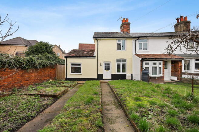 2-bed semi-detached on Providence Place, Colchester, £190,000