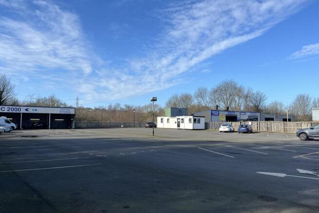 120 Commercial Road, Leeds