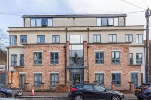 2, 46 Button Lodge, Stainforth Road, London E17 9RD