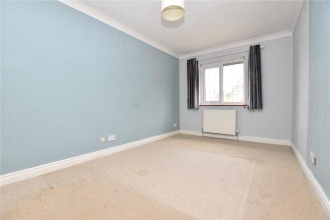 4 bed Detached for sale Image 6